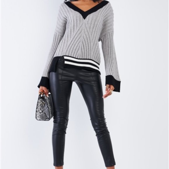 Uniq x Anthropologie V Neck Split Hem Varsity Bell Sleeve Colorblock Sweater - Picture 2 of 6